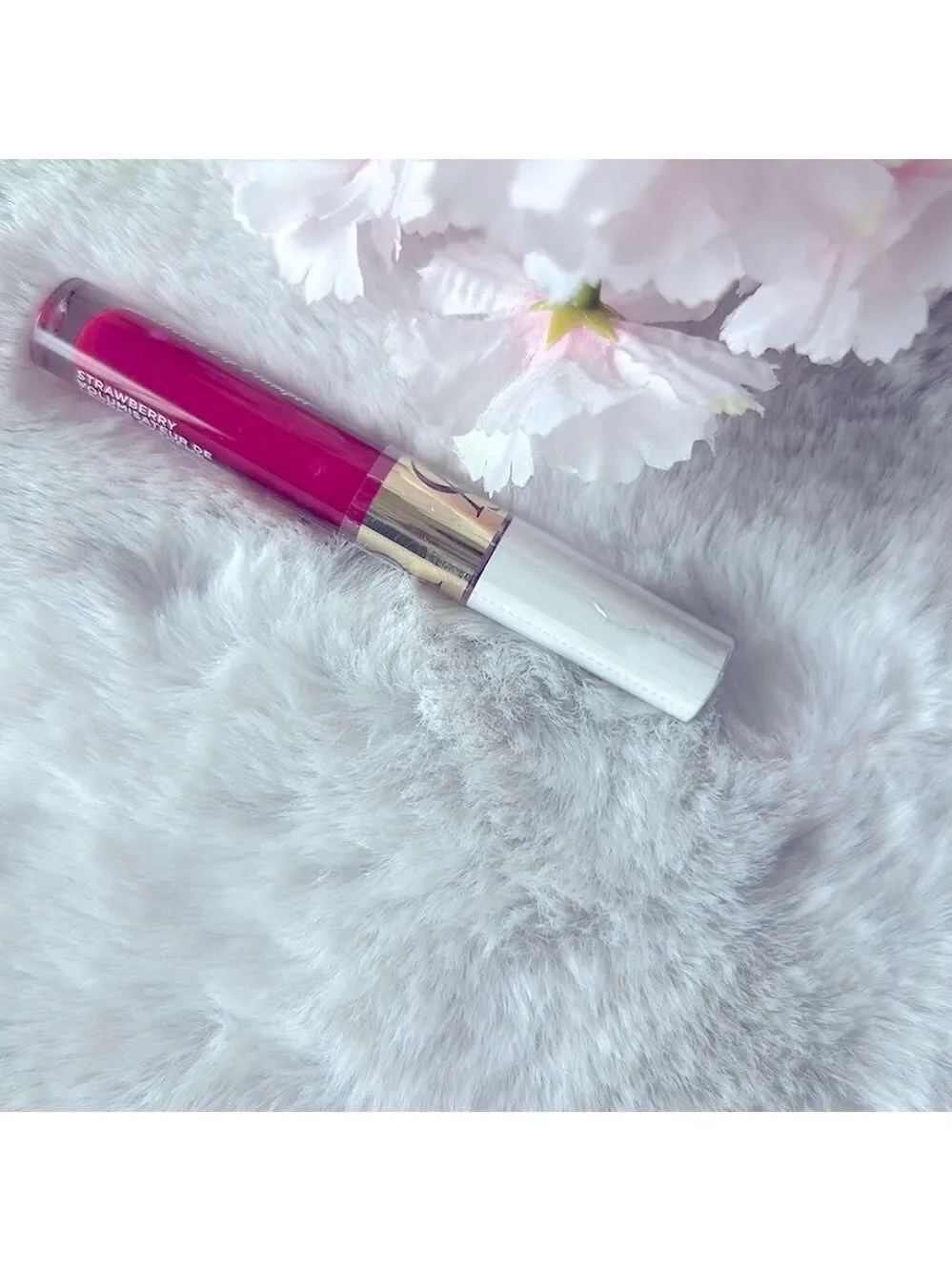 Victoria’s Secret Stawberry Shine Lip Plumper Color Shine Lip Gloss